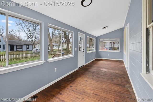 9024 Mandon Road, White Lake, MI 48386