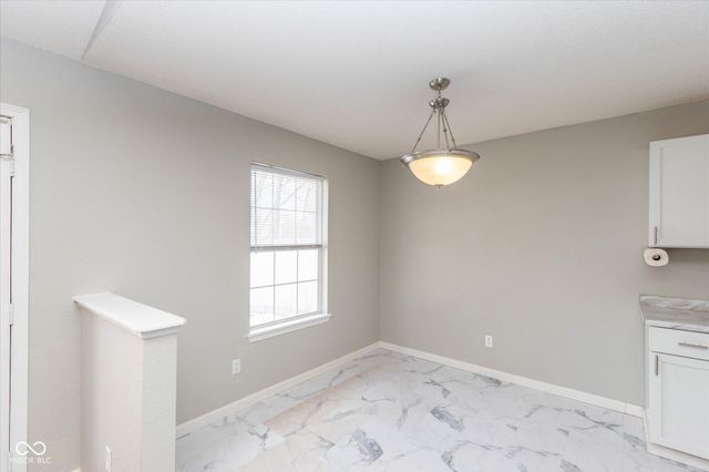 6465 Amick Way, Indianapolis, IN 46268