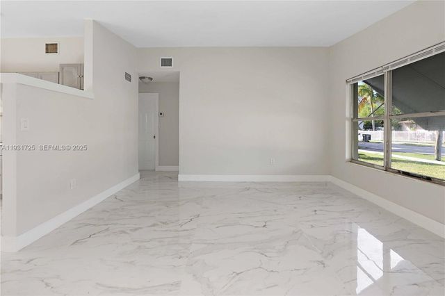 3601 SW 44th Ave, West Park, FL 33023