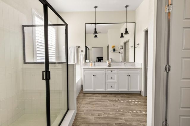 2396 Aviles Dr, Merced, CA 95340