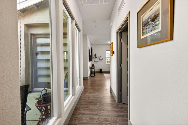 2396 Aviles Dr, Merced, CA 95340