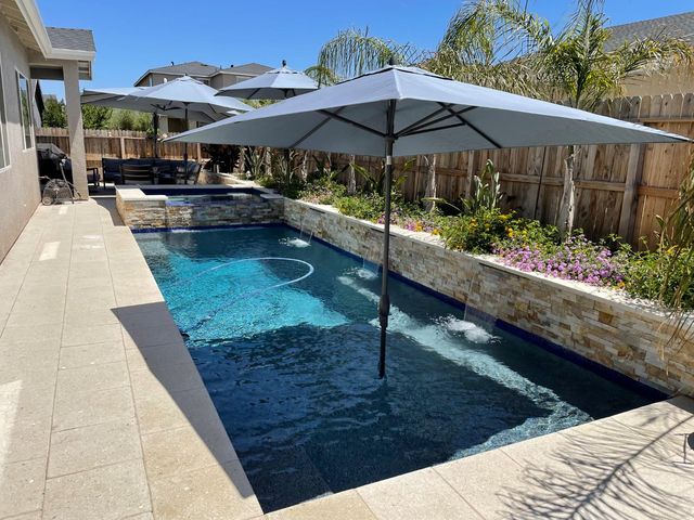 2396 Aviles Dr, Merced, CA 95340