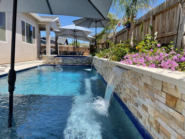 2396 Aviles Dr, Merced, CA 95340