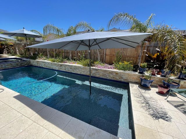 2396 Aviles Dr, Merced, CA 95340