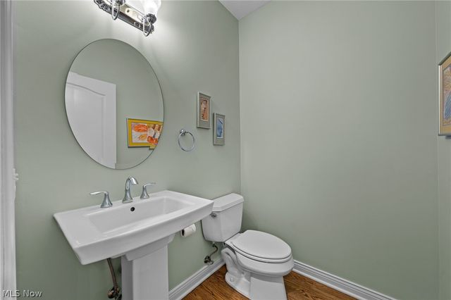 585 Burgess Circle, Aurora, OH 44202