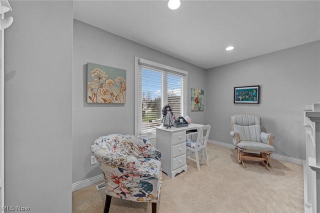 585 Burgess Circle, Aurora, OH 44202