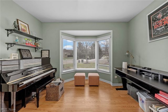 585 Burgess Circle, Aurora, OH 44202