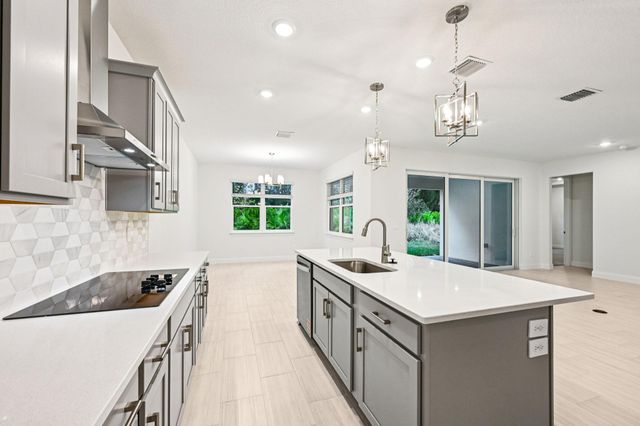5625 Hampton Park Circle, Vero Beach, FL 32966
