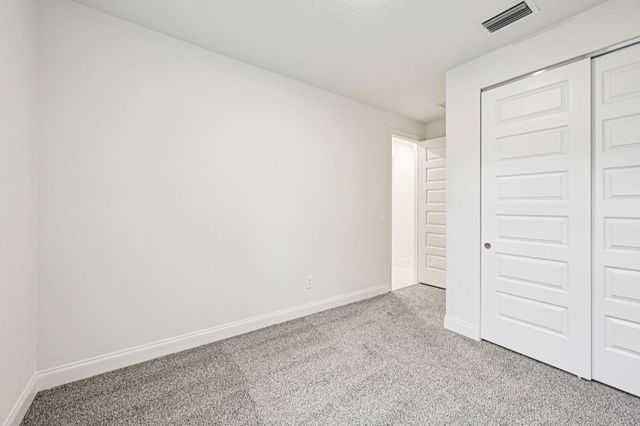 5625 Hampton Park Circle, Vero Beach, FL 32966