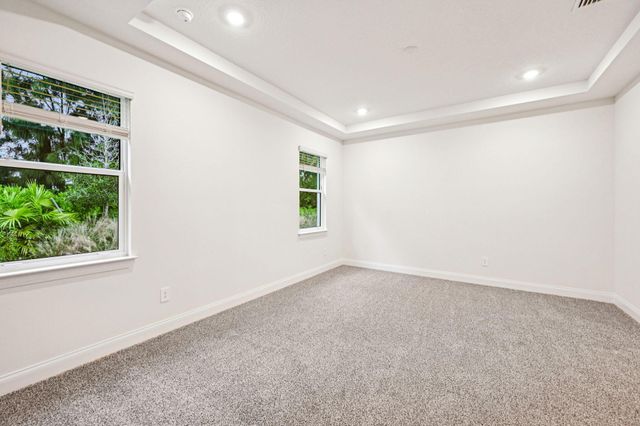 5625 Hampton Park Circle, Vero Beach, FL 32966