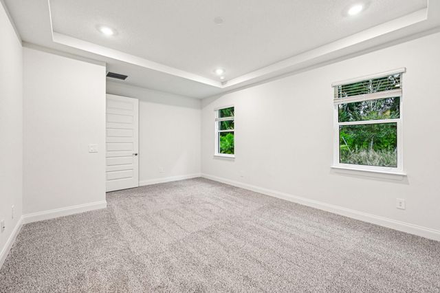 5625 Hampton Park Circle, Vero Beach, FL 32966