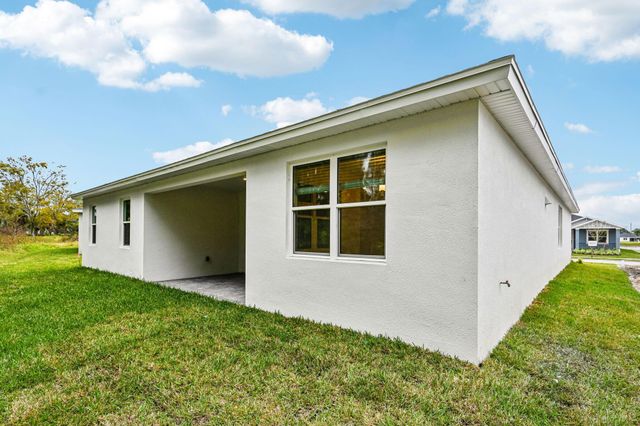 5625 Hampton Park Circle, Vero Beach, FL 32966