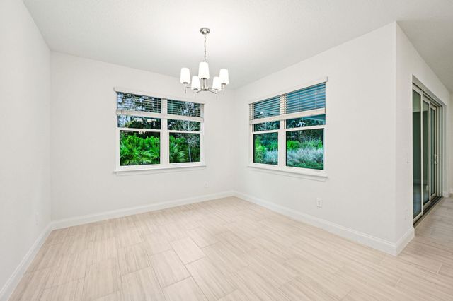 5625 Hampton Park Circle, Vero Beach, FL 32966