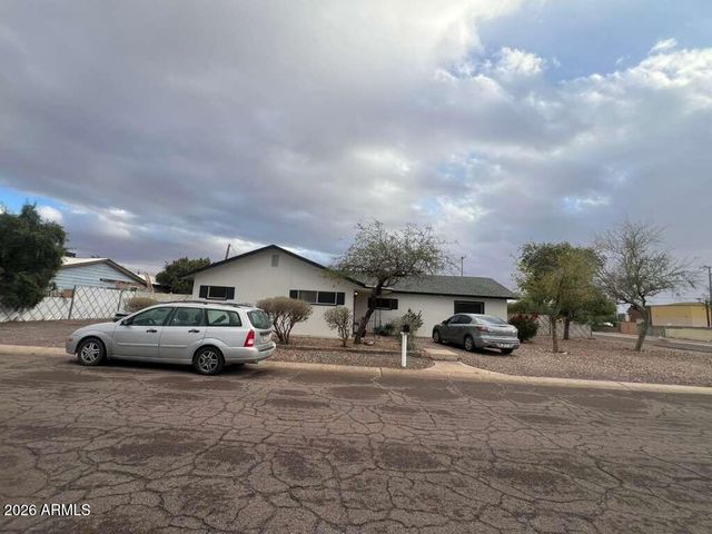 223 W 11TH Street, Casa Grande, AZ 85122