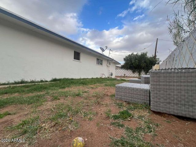 223 W 11TH Street, Casa Grande, AZ 85122