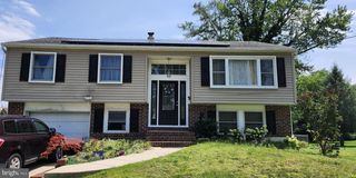 220 ROOSEVELT AVE, Beverly, NJ 08010