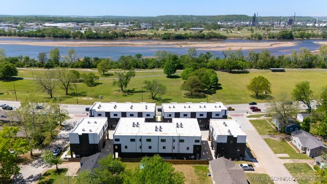 3773 S Riverside Drive 3773, Tulsa, OK 74105