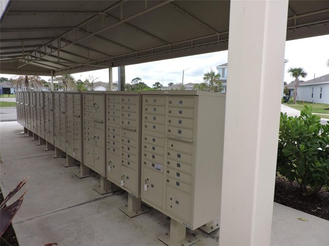 836 Persimmon Place, Fort Pierce, FL 34981