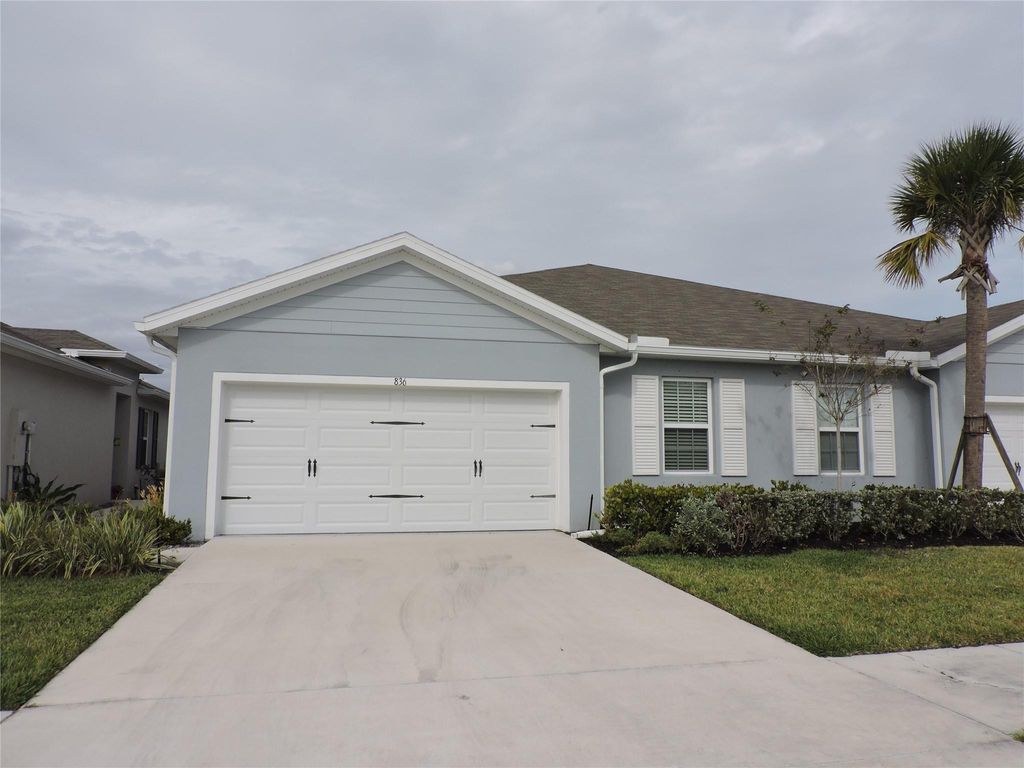 836 Persimmon Place, Fort Pierce, FL 34981