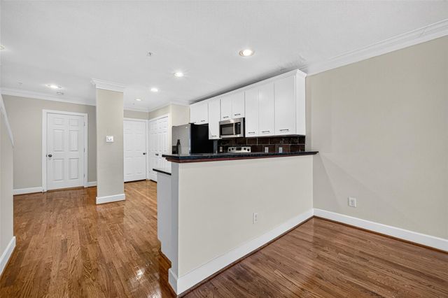 1342 Rutland Street 210, Houston, TX 77008