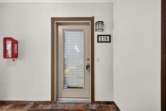 1342 Rutland Street 210, Houston, TX 77008