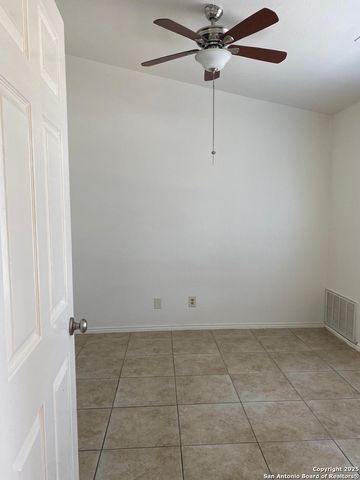11610 Vance Jackson Rd Apt 980, San Antonio, TX 78230