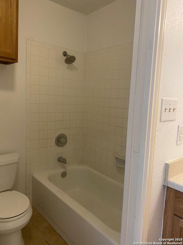 11610 Vance Jackson Rd Apt 980, San Antonio, TX 78230