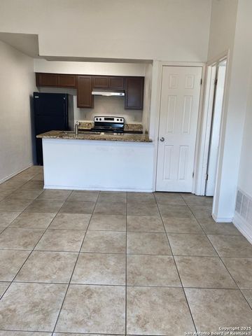 11610 Vance Jackson Rd Apt 980, San Antonio, TX 78230