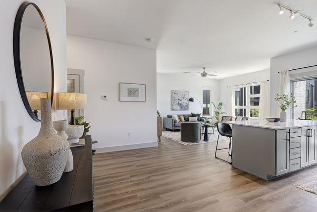 542 Southgate Ave Apt 104, Nashville, TN 37203