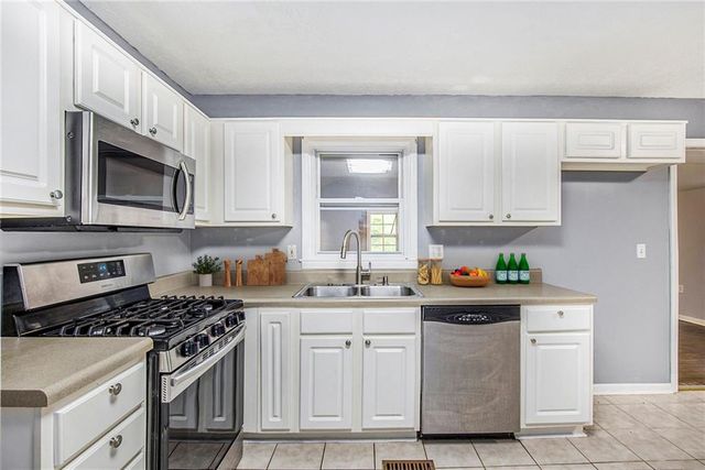 734 Meadowlark Drive, Villa Rica, GA 30180