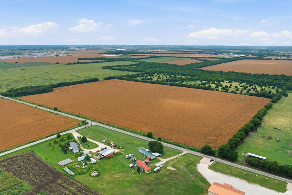 10935 County Road 109, Alvarado, TX 76009 — exterior