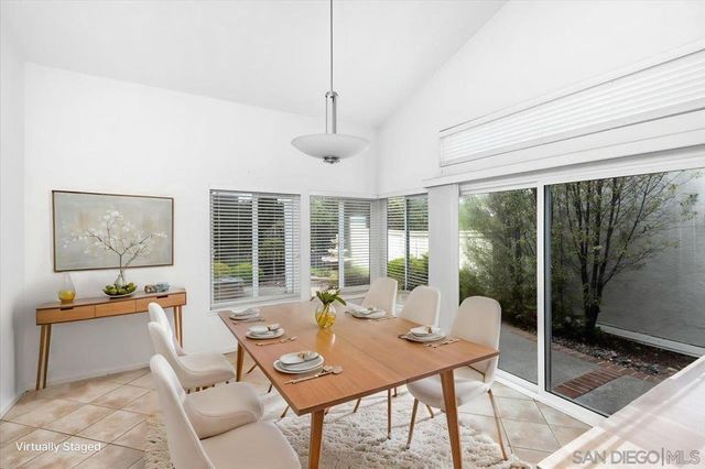 1686 Hermosita Dr, San Marcos, CA 92078