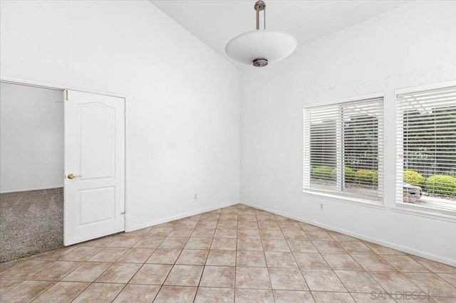 1686 Hermosita Dr, San Marcos, CA 92078