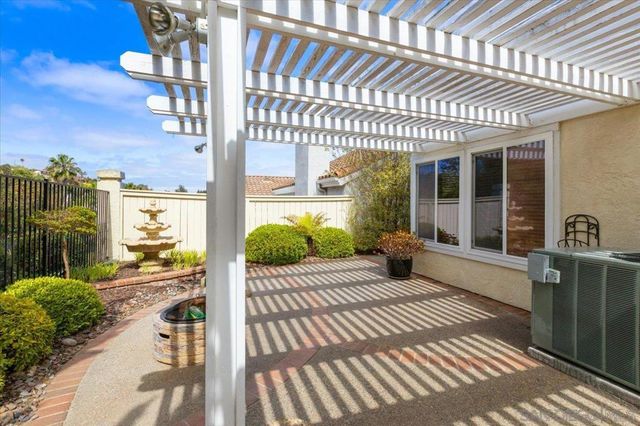 1686 Hermosita Dr, San Marcos, CA 92078