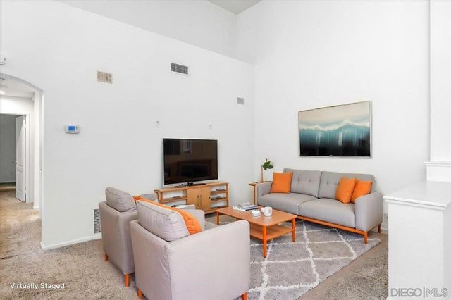 1686 Hermosita Dr, San Marcos, CA 92078