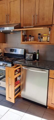 24718 89th Avenue, New York City, NY 11426