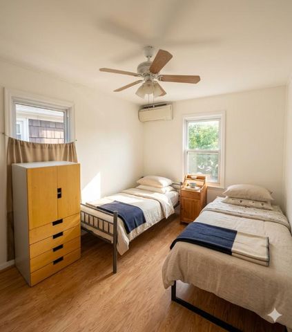 24718 89th Avenue, New York City, NY 11426