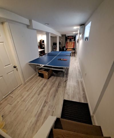 24718 89th Avenue, New York City, NY 11426