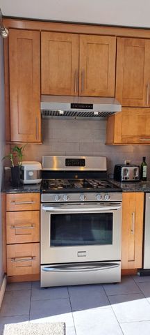 24718 89th Avenue, New York City, NY 11426