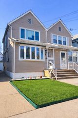 24718 89th Avenue, New York City, NY 11426