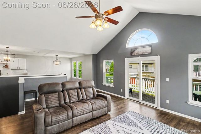 1723 Welland Street, Howell, MI 48855