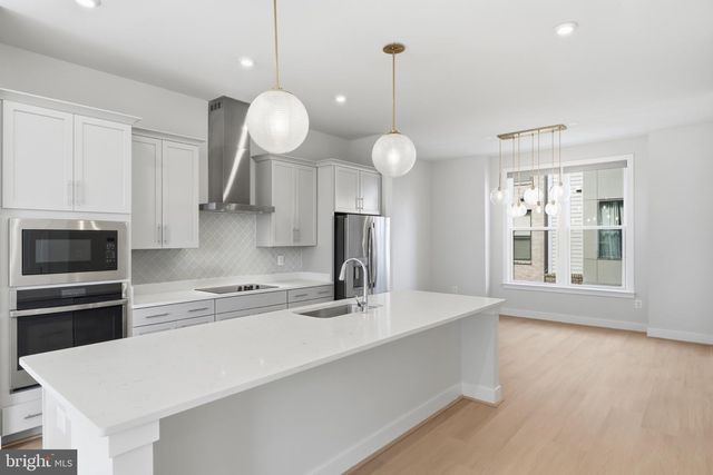 2389 LIBERTY LOOP, Herndon, VA 20171