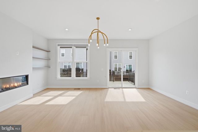 2389 LIBERTY LOOP, Herndon, VA 20171