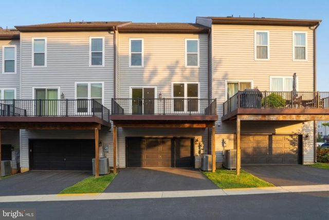 2389 LIBERTY LOOP, Herndon, VA 20171