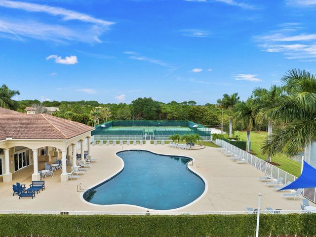 5627 Sunberry Circle, Fort Pierce, FL 34951