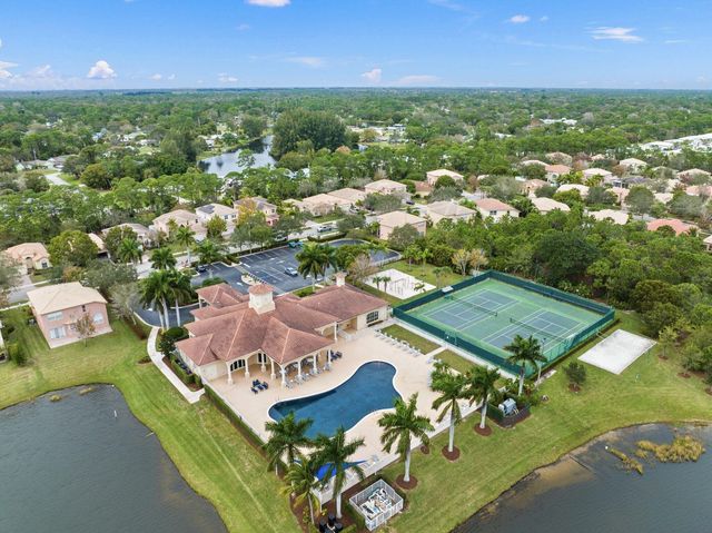 5627 Sunberry Circle, Fort Pierce, FL 34951