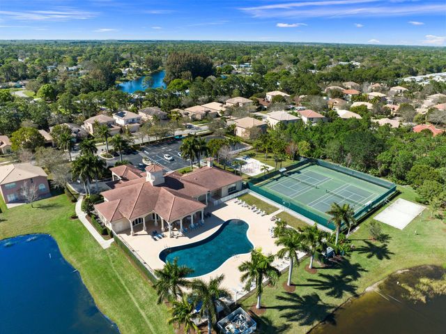 5627 Sunberry Circle, Fort Pierce, FL 34951