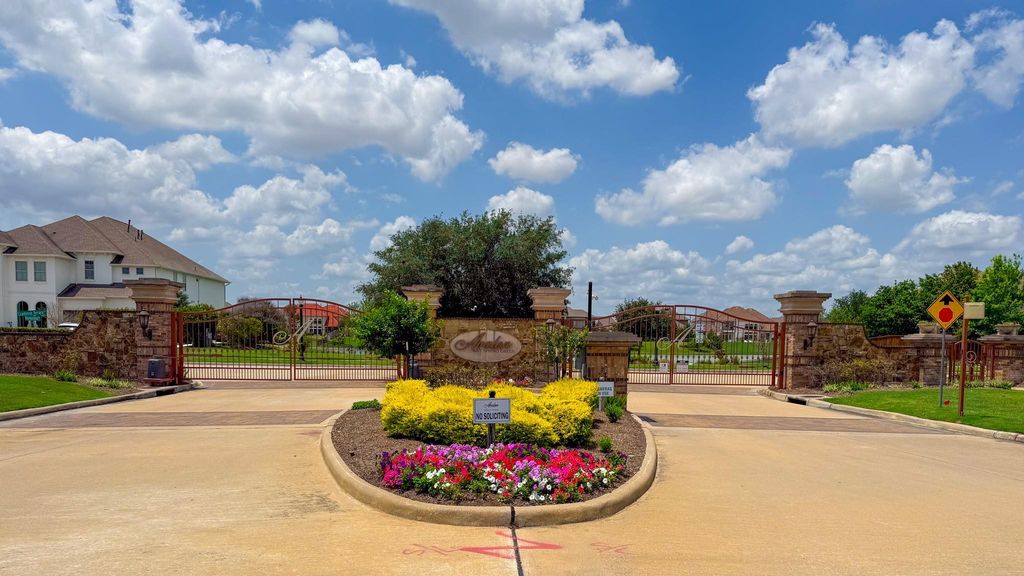 2418 Rainflower Meadow Lane, Katy, TX 77494