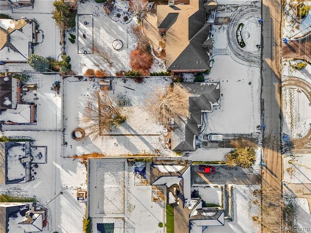 26639 Doxtator Street, Dearborn Heights, MI 48127