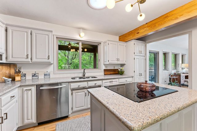 10 Sable Drive, Bella Vista, AR 72715